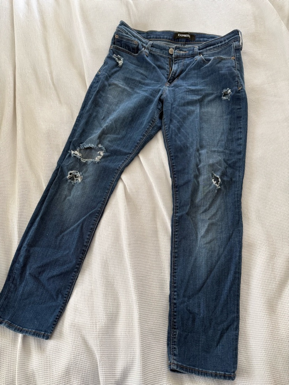 Express Ripped Cropped Skinny Mid-Rise Jeans in Blue Wash